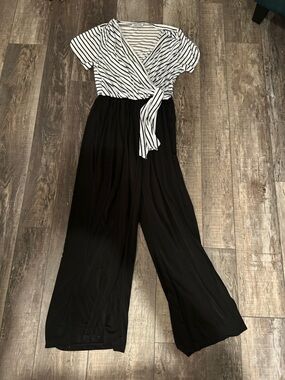 Private Label Black Wide-Leg Jumpsuit White/Black Striped Wrap Top. Large S3